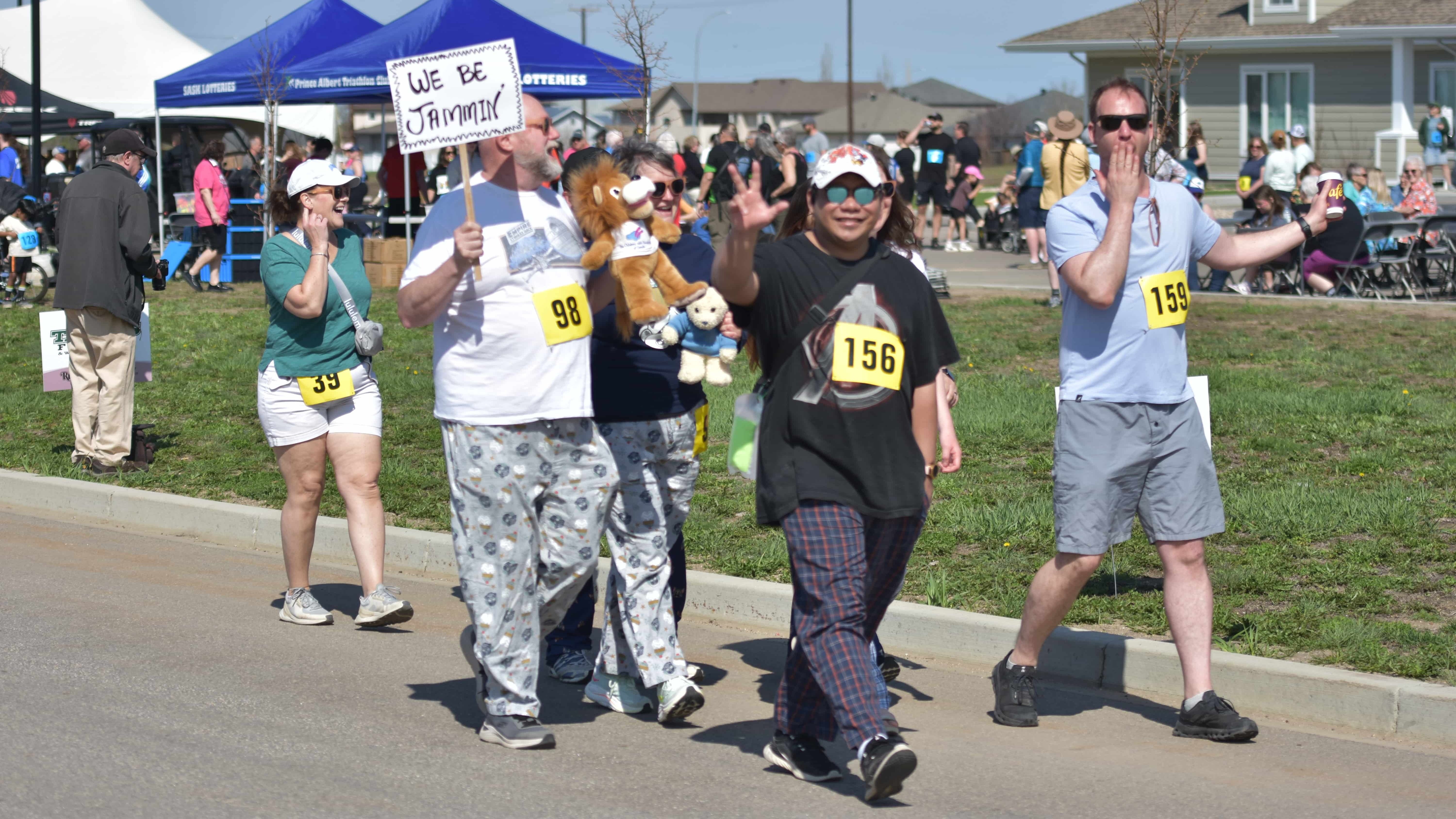 People also registered in teams, a new way to participate in the Run for Rose this year. This group decided to do their 2km in their pajamas.