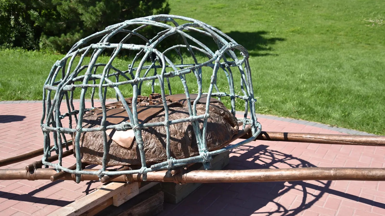 The 'Passage Home' statue at Scarrow Plaza in Prince Albert.