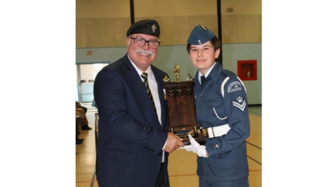 Flight Corporal Ivan Yaniuk with Retired Master Warrant Officer Brian
Picard, Legion Branch 9, Battleford.