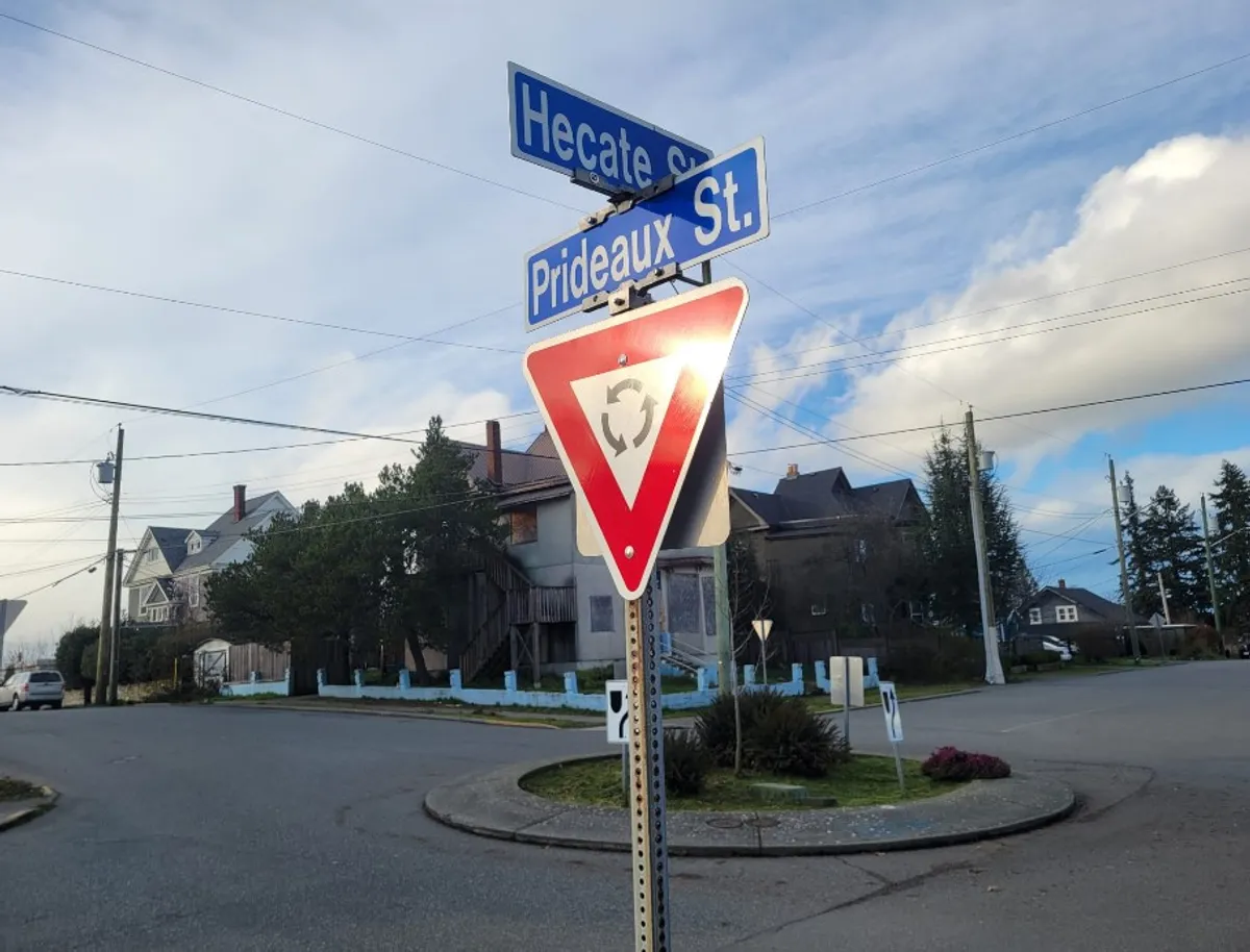 'Block Watch' signs are slated to be installed shortly in the Nob Hill Park area.