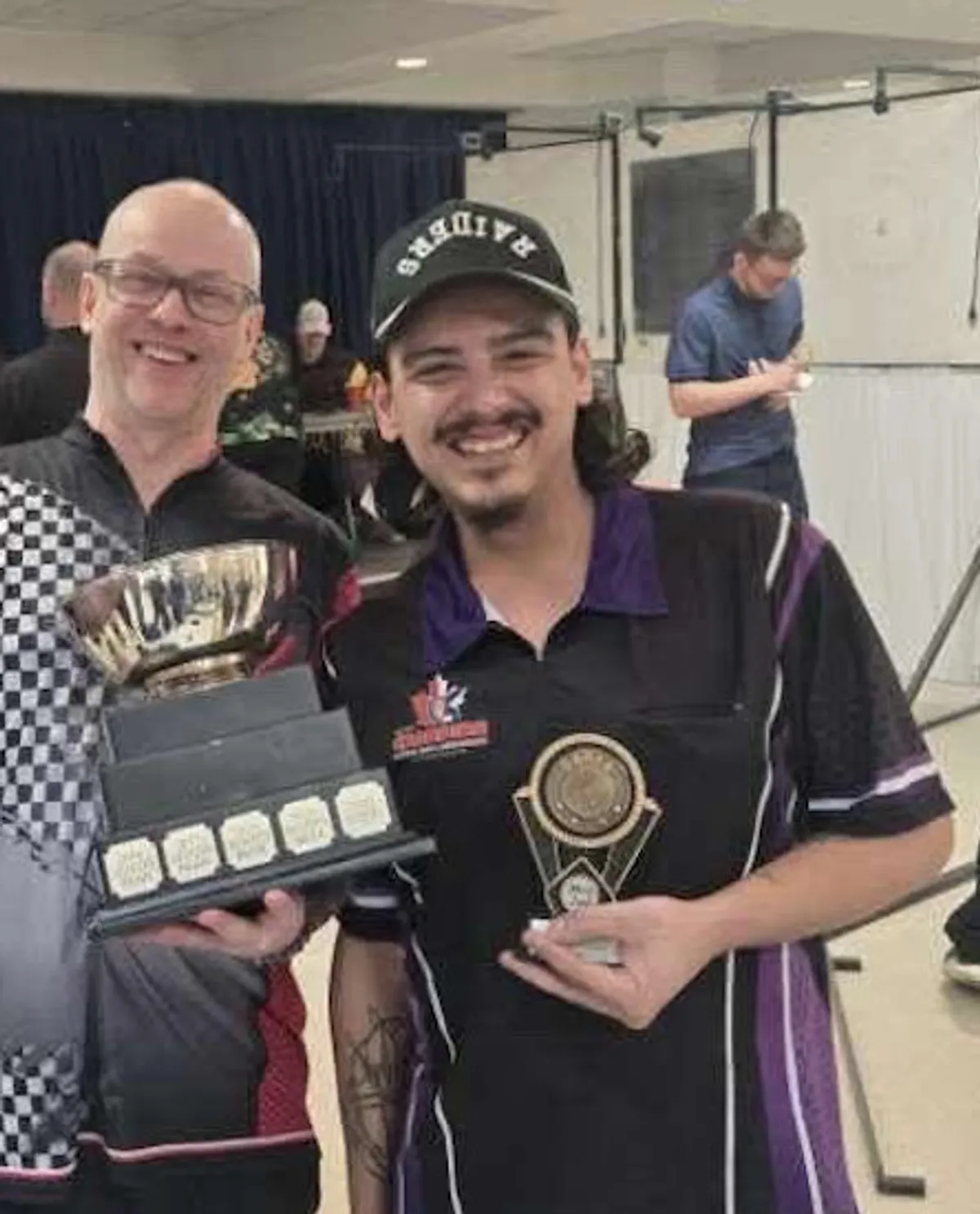 On the men's side, Crowe's son Ashtin Bear finished second.