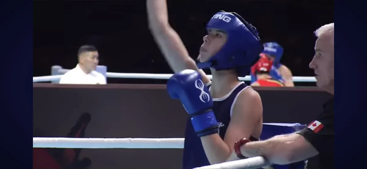 Havanna Demers (blue), representing Canada during a bout at the U19 World Boxing Futures Cup in Bangkok, Thailand.