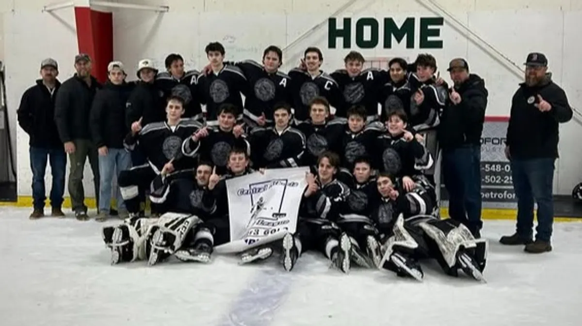 The Irvine Bulldogs have won the CAHL U18 Tier Three Gold banner